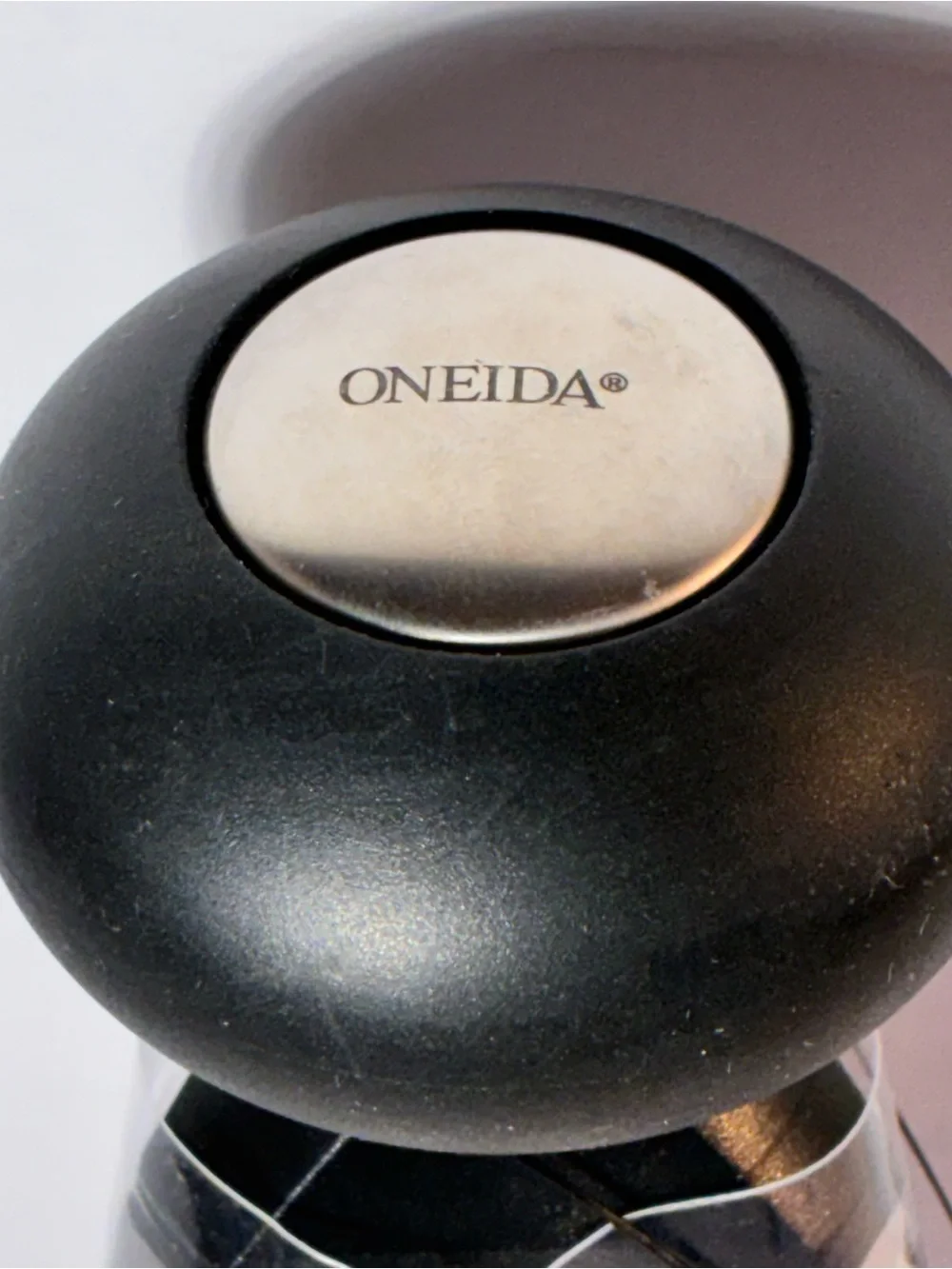 Oneida Stainless Steel Multi Purpose Box Grater 50667 Black Handle NOS